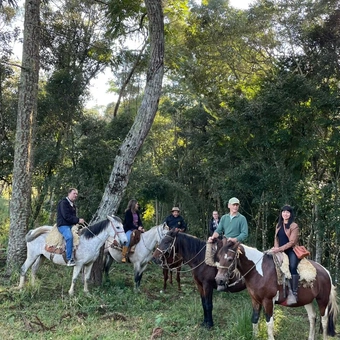 Cavalgada Casas Subterrâneas e João Maria
